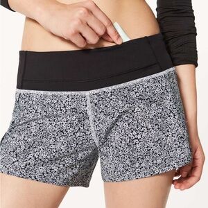 Lululemon Speed Up Floral Short